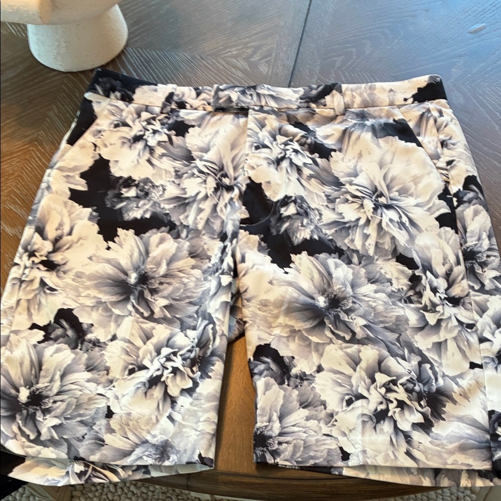 G/FORE Black and White Floral Men's Shorts